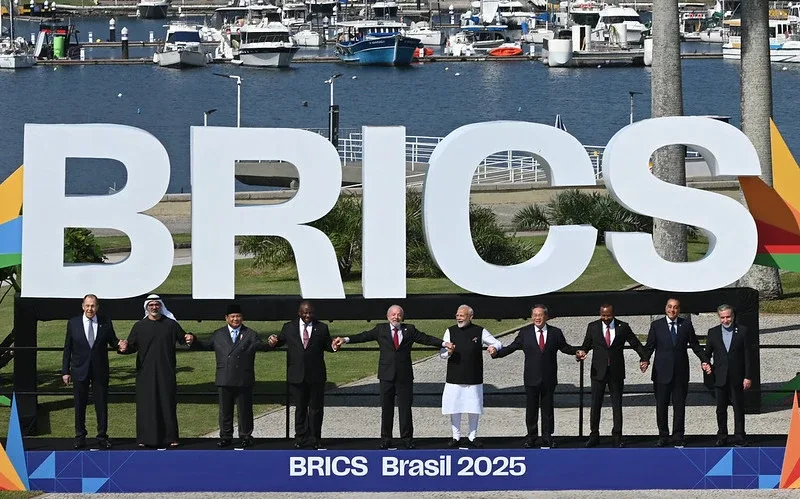 SLAVNOSTNÍ FOCENÍ HLAV STÁTŮ NA SUMMITU BRICS RIO 2025